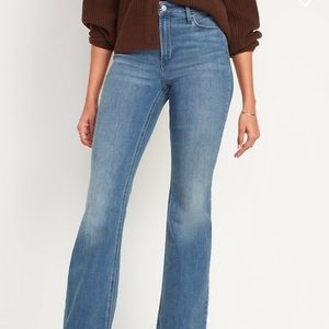 Old Navy WOW Flare Jeans - Size 8 Short
